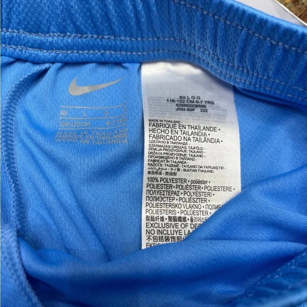 NWT Nike Girls 2 Piece Shorts Set - Picture 6 of 7